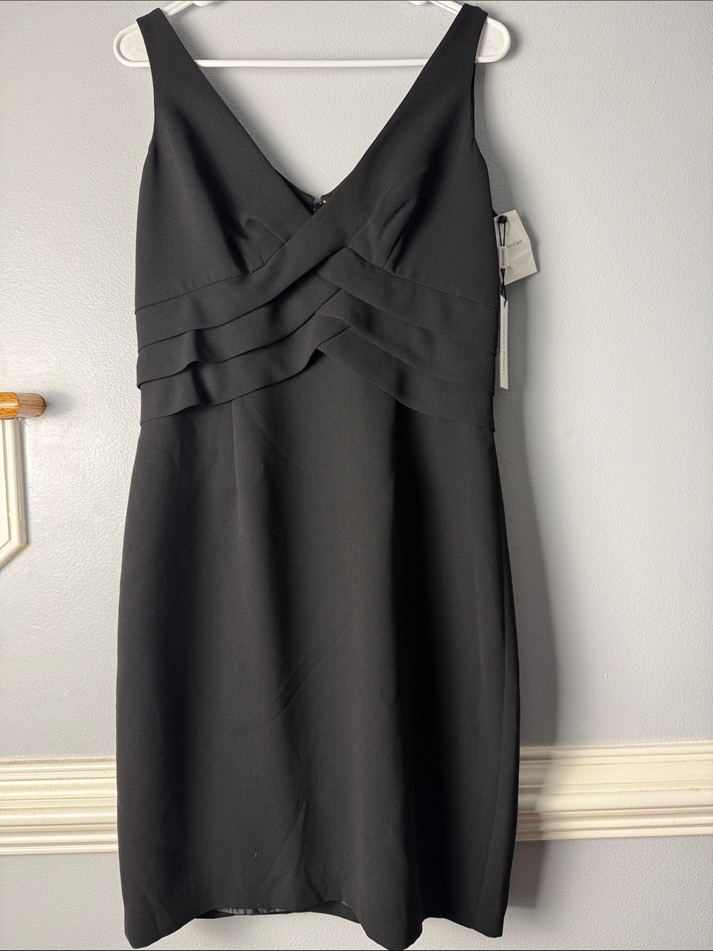 Calvin Klein Black Sleeveless V-Neck Midi Sheath Dress